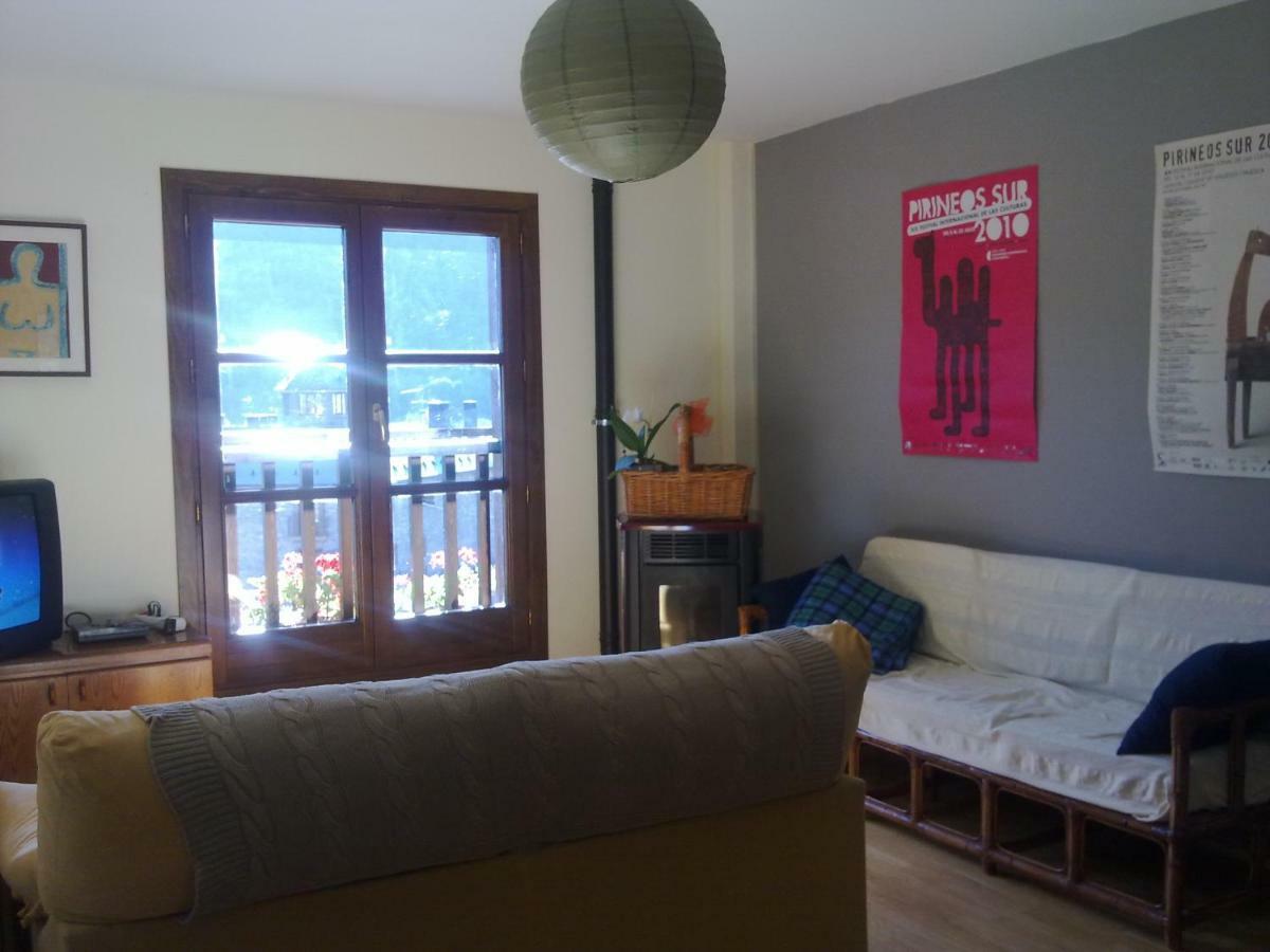 Appartamento Vistas Espectaculares, Wifi Y Parking El Pueyo de Jaca Esterno foto